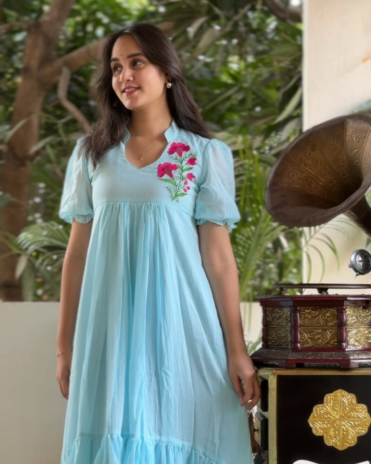 Sky blue mandaram
